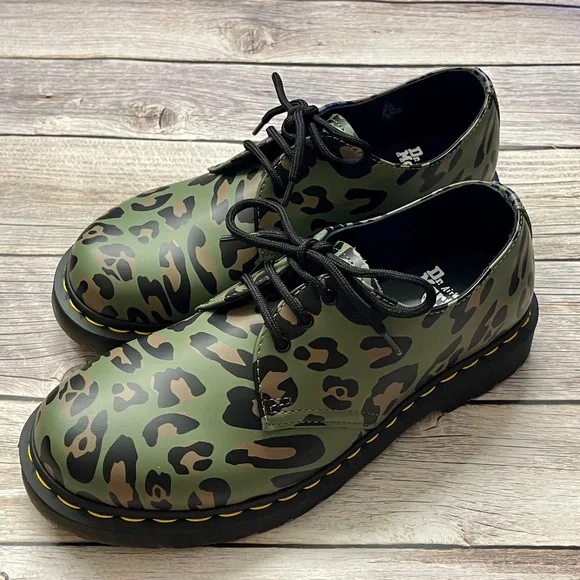 Dr. Martens | Shoes | Dr Martens 27686 Skull Leopard Print  display picture 1
